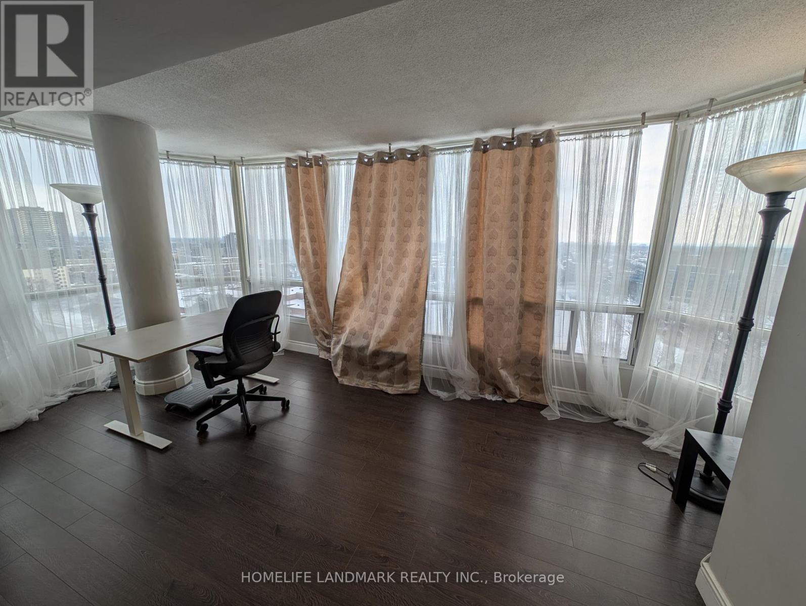 1203 - 115 Hillcrest Avenue, Mississauga, Ontario  L5B 3Y9 - Photo 8 - W12080202