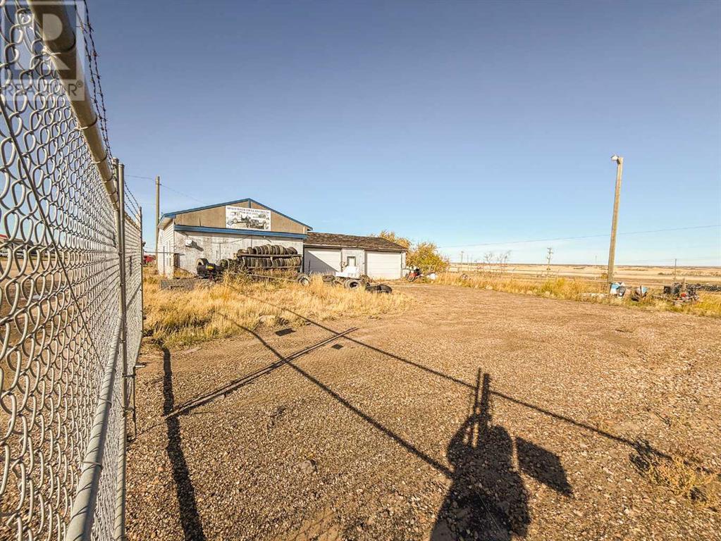 5031 47 Avenue, Spirit River, Alberta  T0H 3G0 - Photo 9 - A2171389