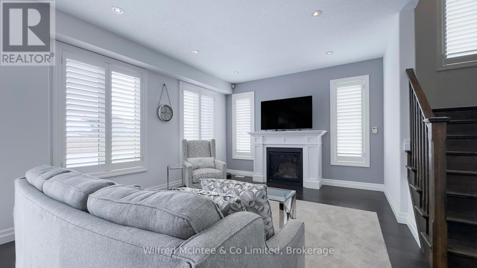 487 Devonshire Road, Saugeen Shores, Ontario  N0H 2C6 - Photo 18 - X12045528
