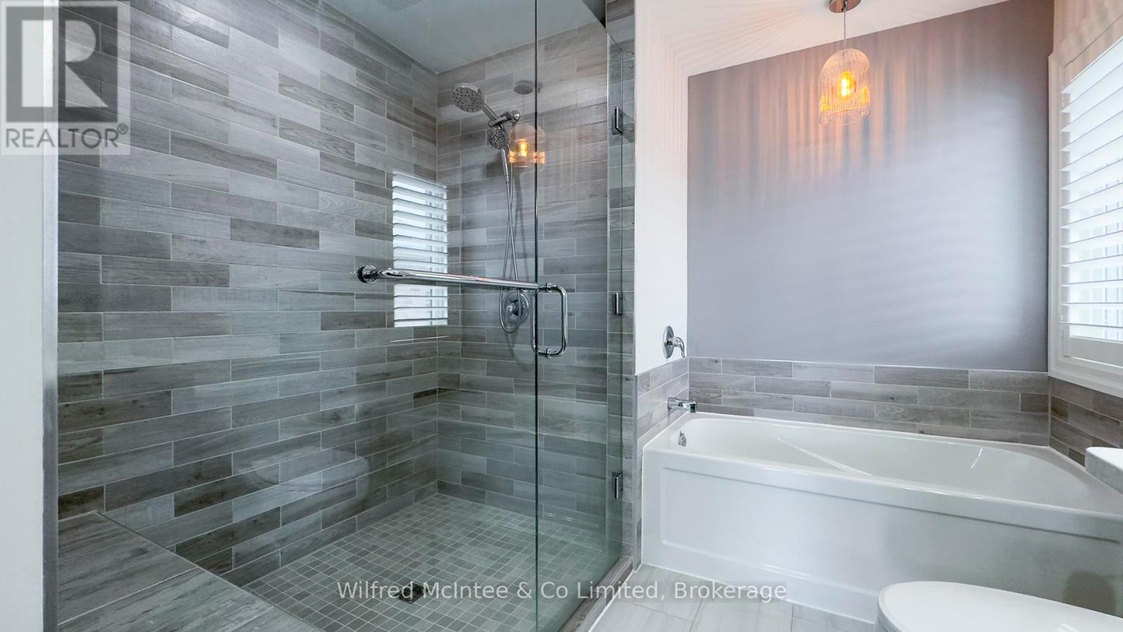 487 Devonshire Road, Saugeen Shores, Ontario  N0H 2C6 - Photo 32 - X12045528