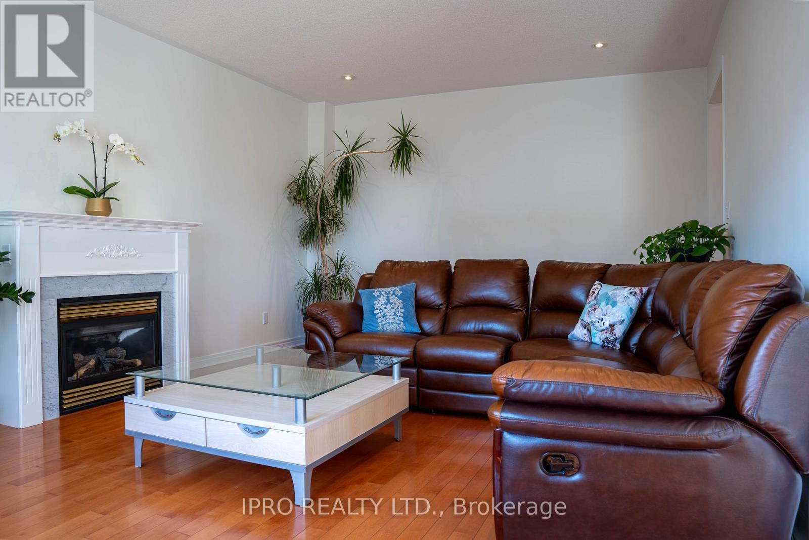 69 Boulderbrook Drive, Toronto, Ontario  M1X 2C3 - Photo 6 - E12076368
