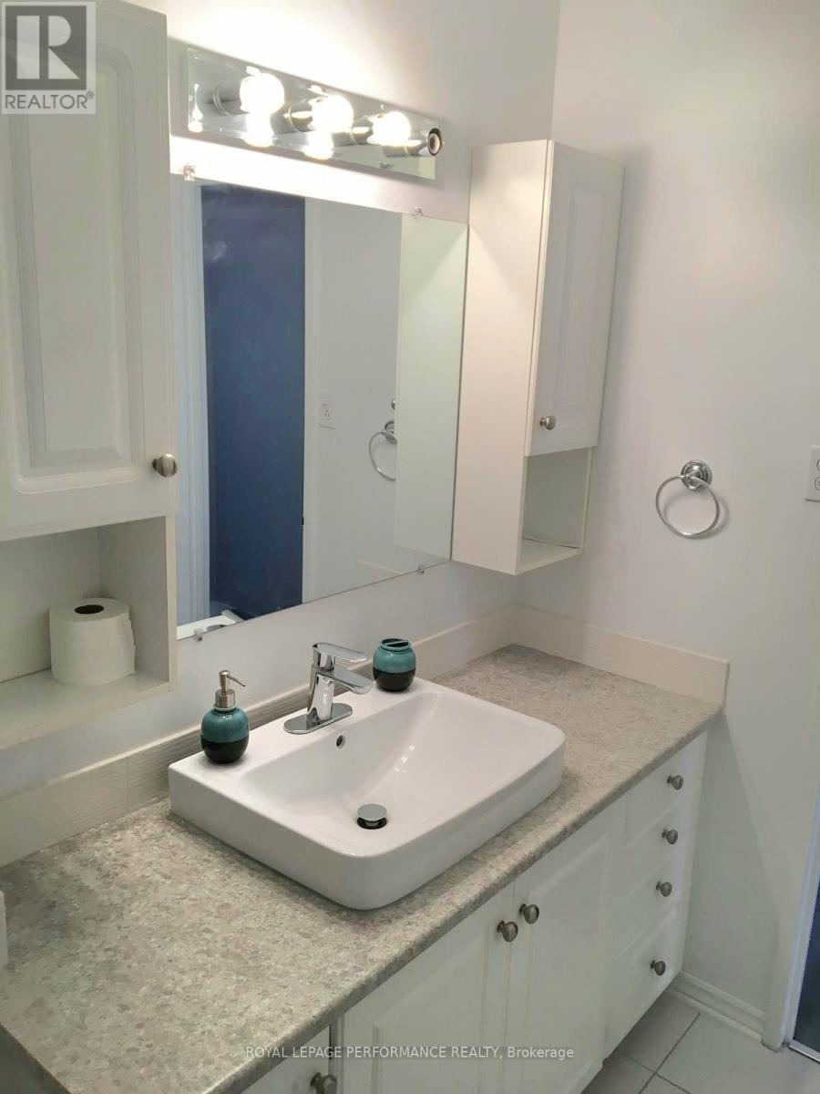1113 - 20 Chesterton Drive W, Ottawa, Ontario  K2E 6Z7 - Photo 15 - X12080222