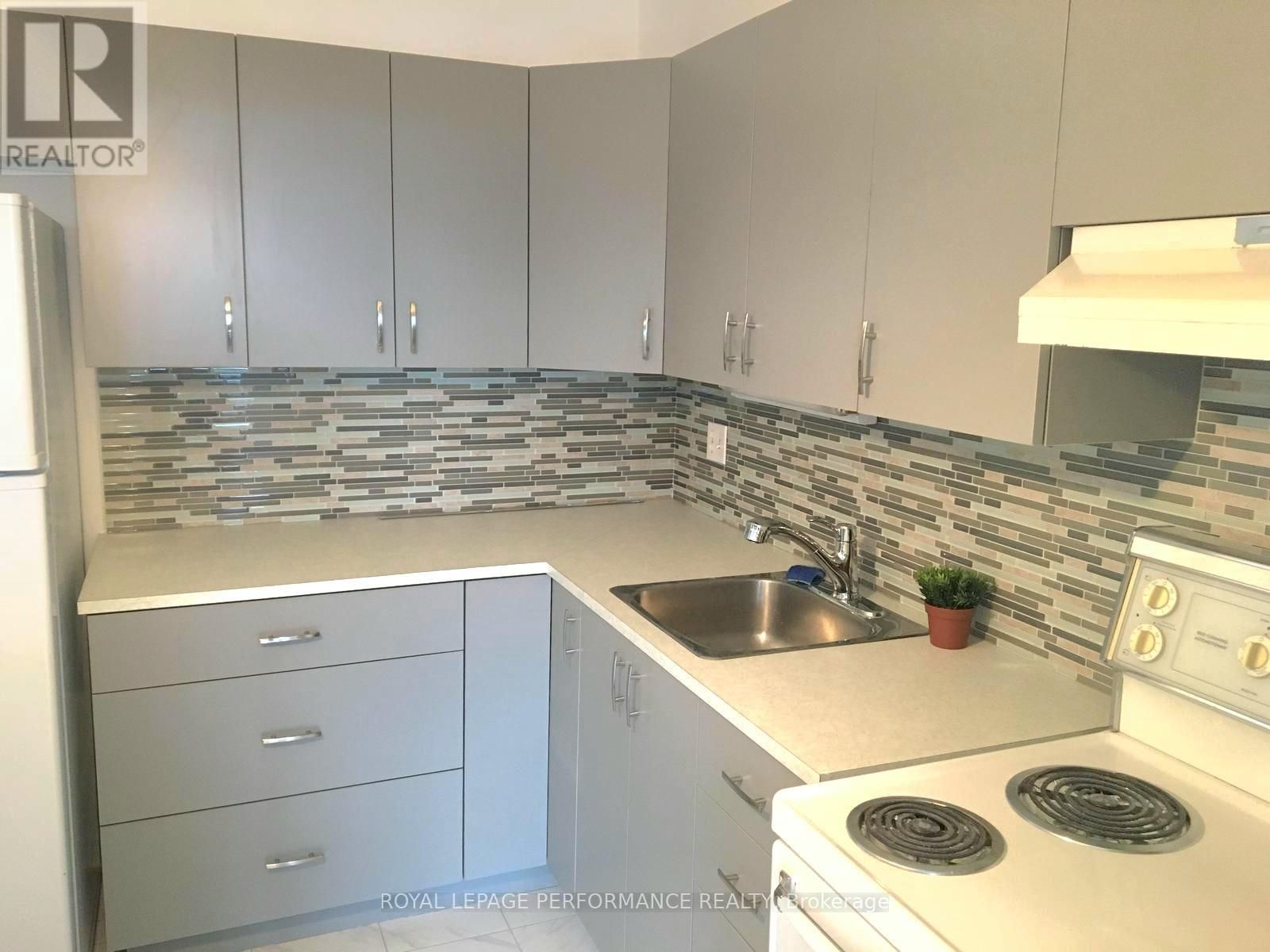 1113 - 20 Chesterton Drive W, Ottawa, Ontario  K2E 6Z7 - Photo 8 - X12080222