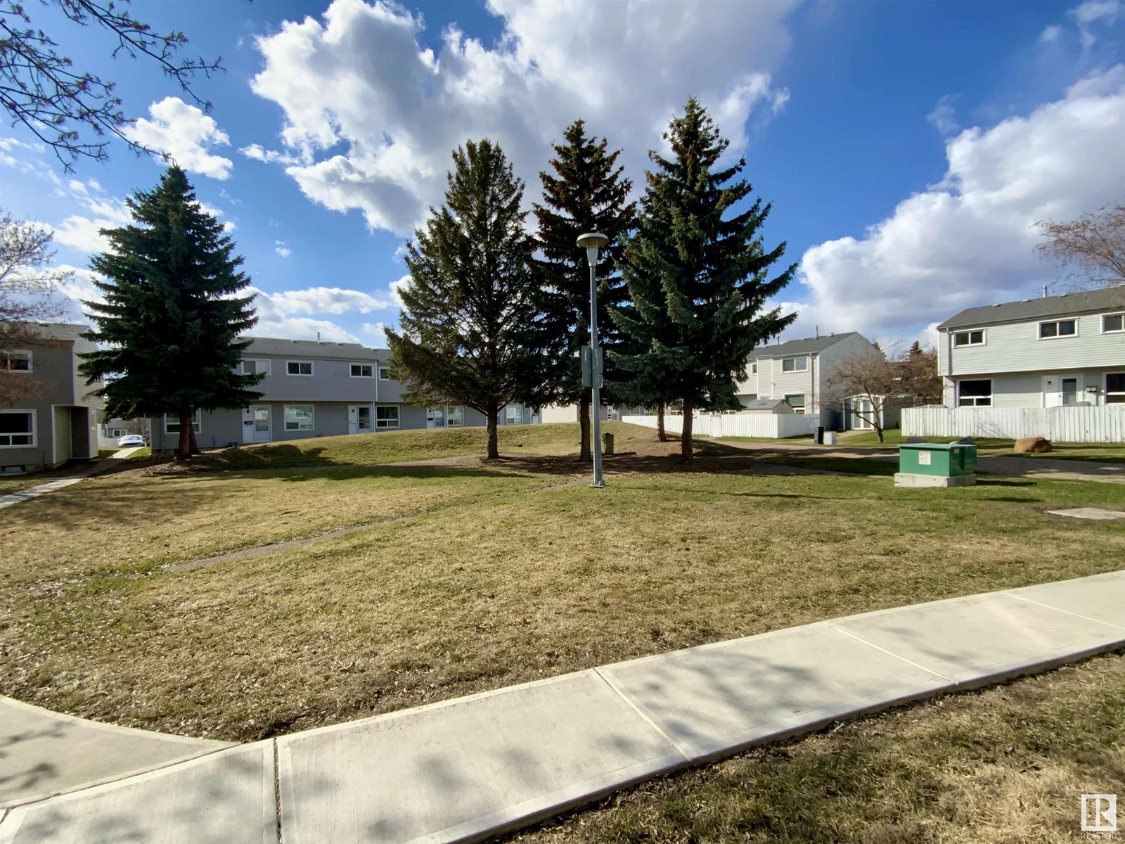 320 Northgate Tc Nw, Edmonton, Alberta  T5E 3E3 - Photo 2 - E4427774