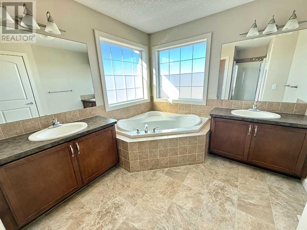 48 Saddlebrook Landing Ne, Calgary, Alberta  T3J 0K4 - Photo 35 - A2209263