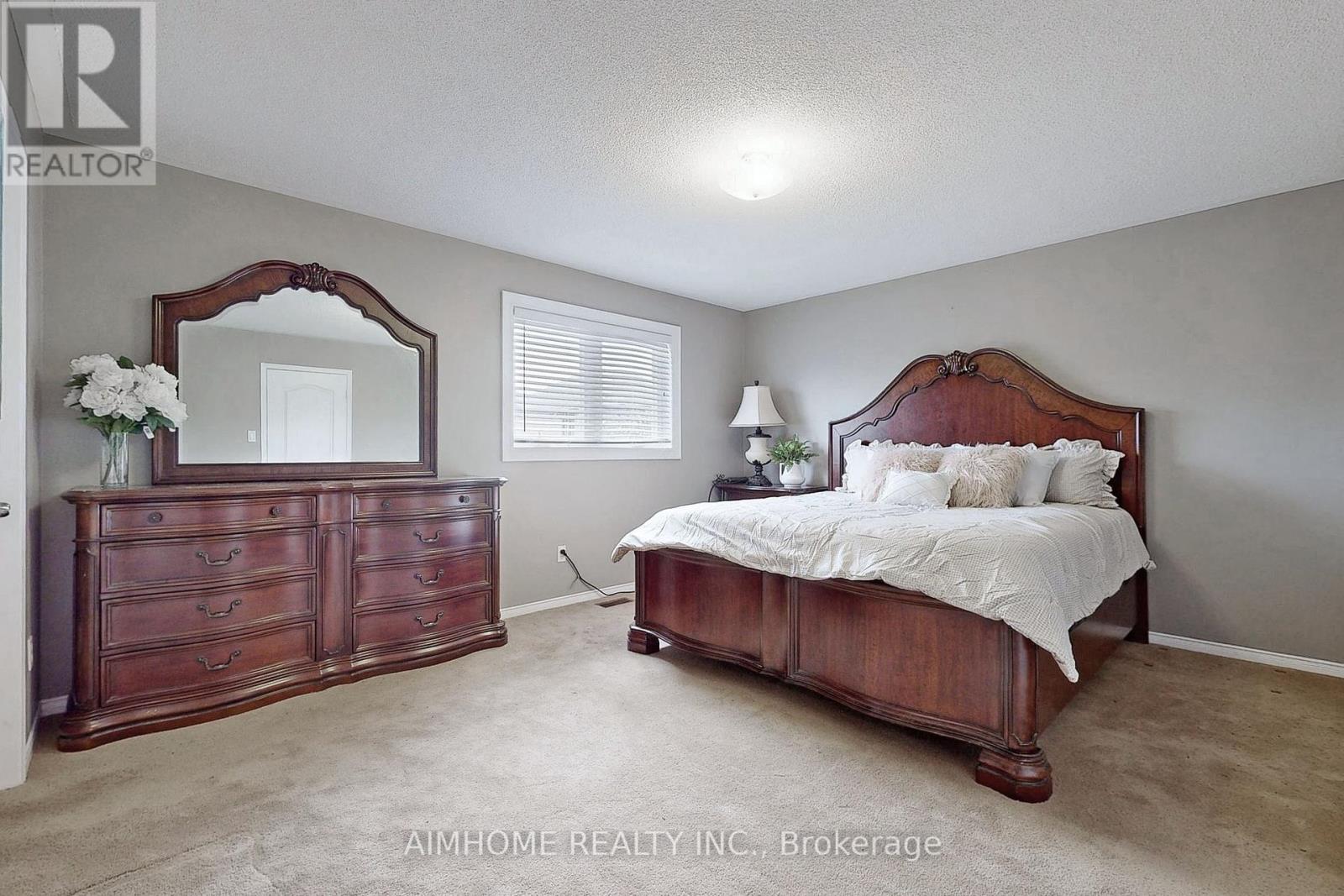 399 Flanagan Court, Newmarket, Ontario  L3X 2G1 - Photo 20 - N12080225
