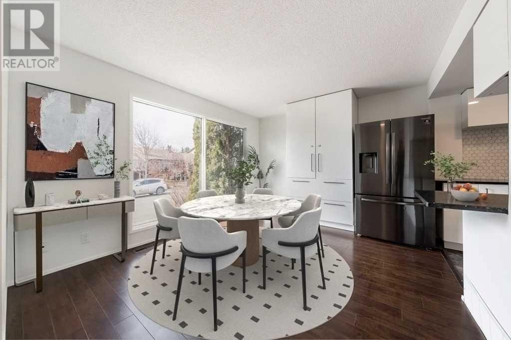 Property at 4006 46 Street SW image 5