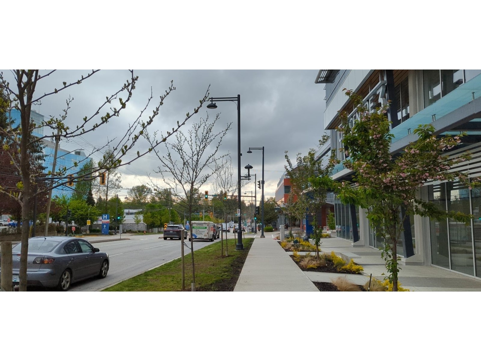 104 13761 96 Avenue, Surrey, British Columbia  V3V 0E8 - Photo 2 - C8068373