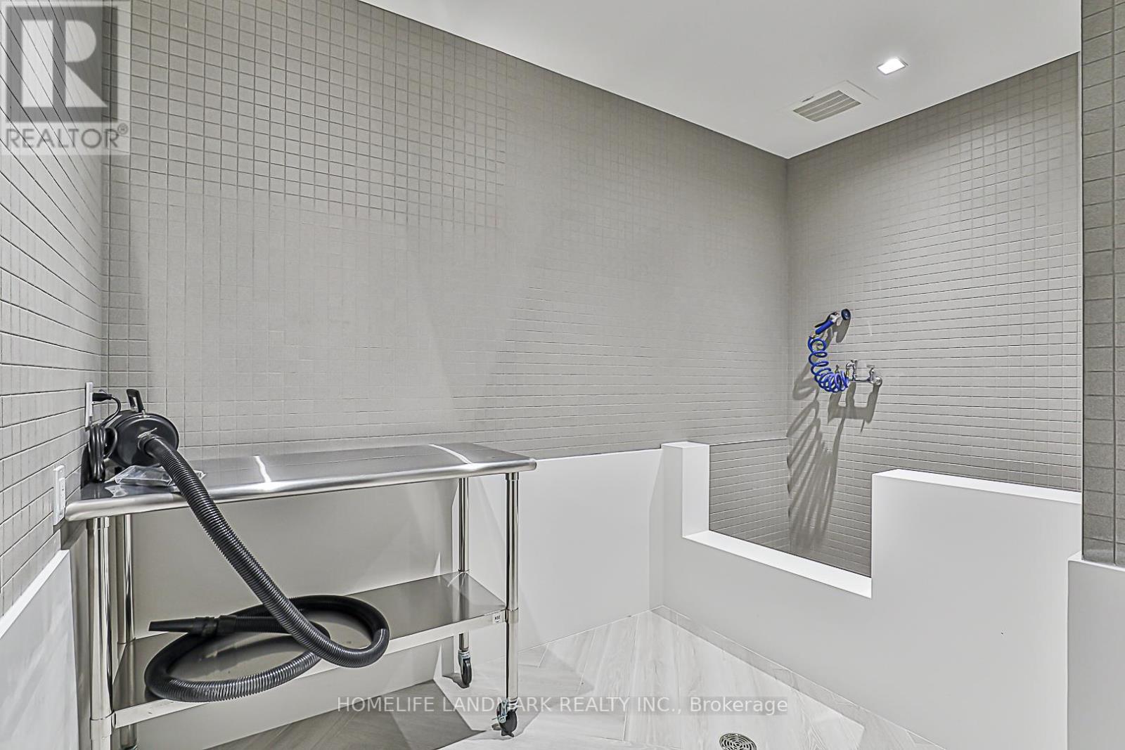 501 - 1285 Queen Street E, Toronto, Ontario  M4L 0B6 - Photo 19 - E11939636