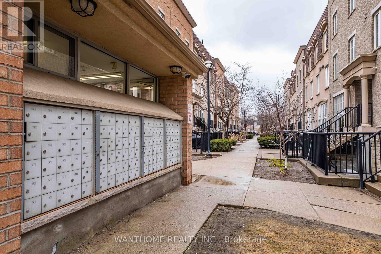 Property at 318 - 30 WESTERN BATTERY ROAD image 3