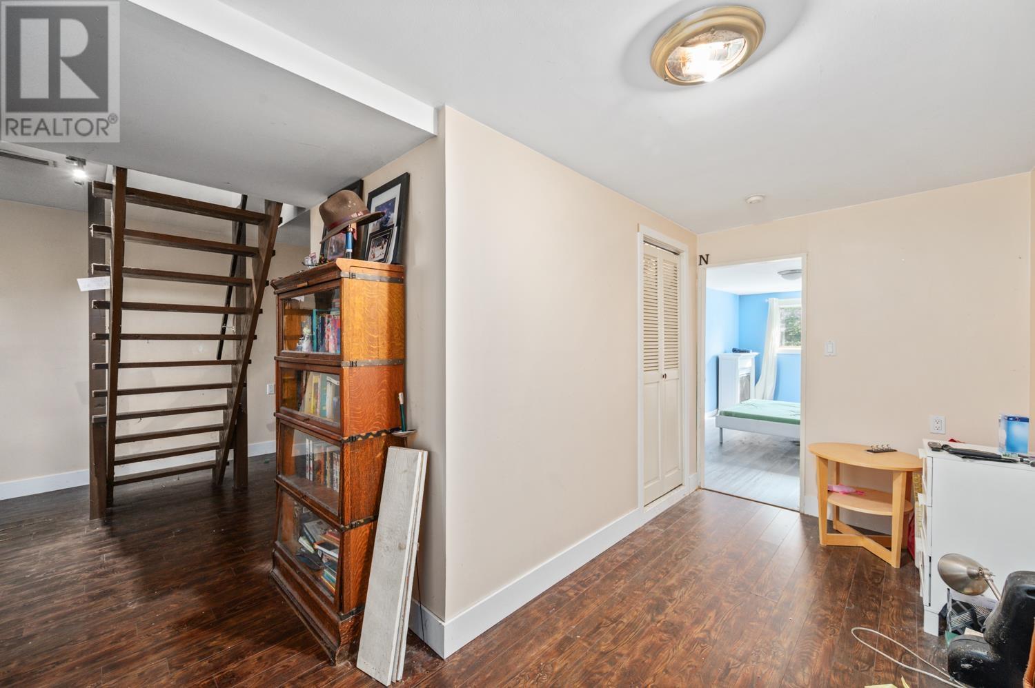 4225 John Street, Vancouver, British Columbia  V5V 3W8 - Photo 13 - R2989740