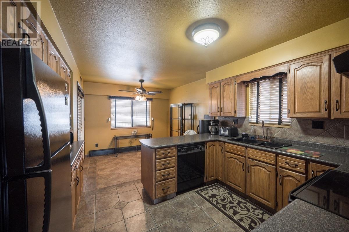 1360 Renfrew Street, Vancouver, British Columbia  V5K 4C4 - Photo 7 - R2989647
