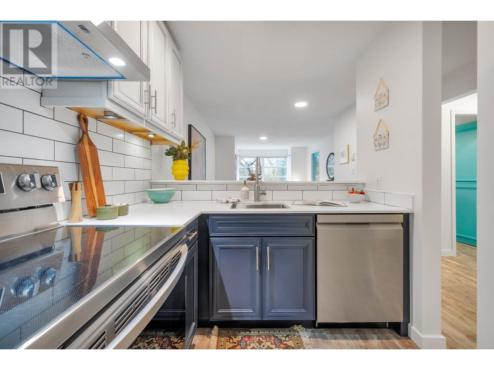 Property at 206 1399 BARCLAY STREET image 1