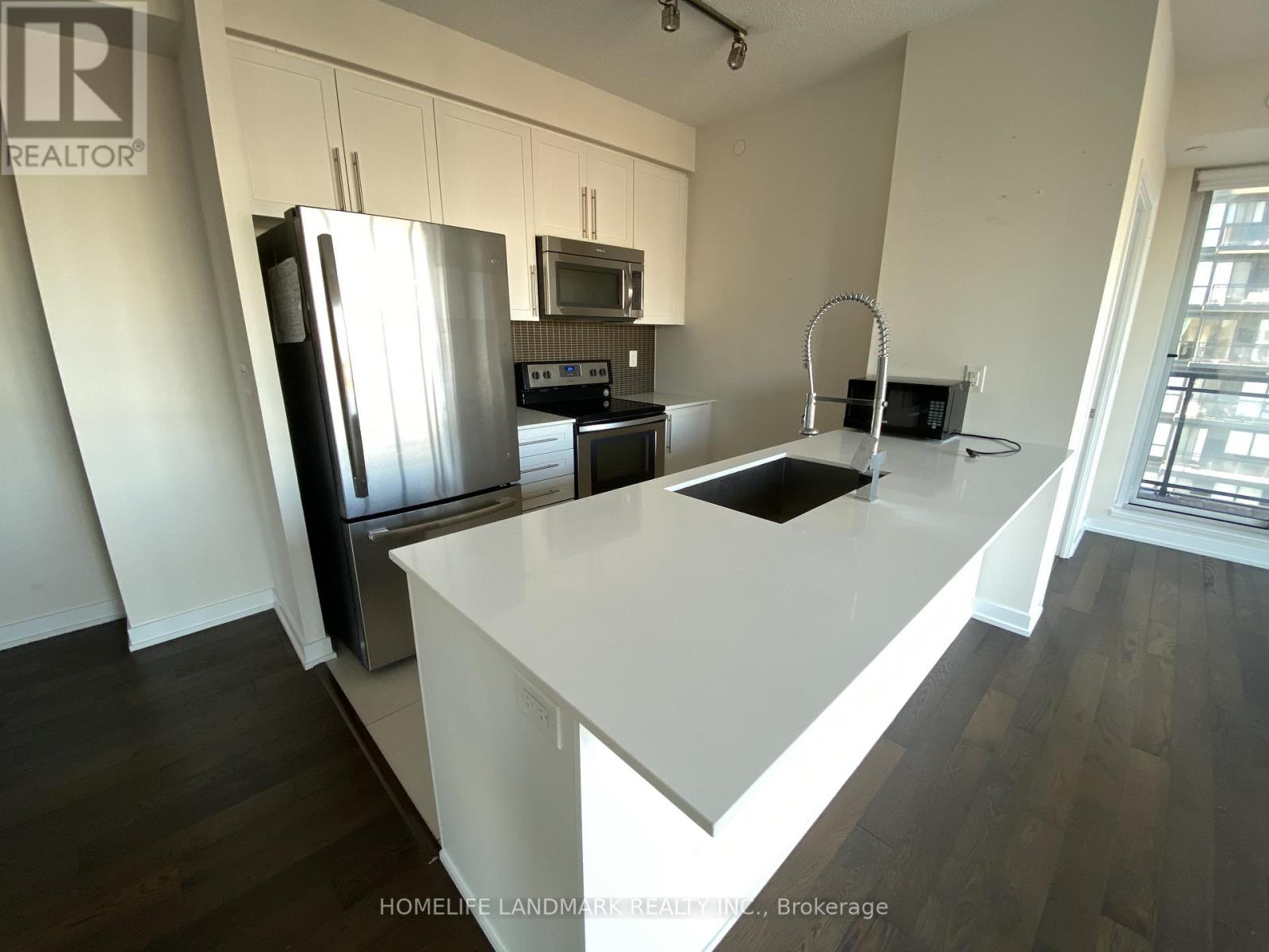 2105 - 4011 Brickstone Mews, Mississauga, Ontario  L5B 0J7 - Photo 8 - W12080276
