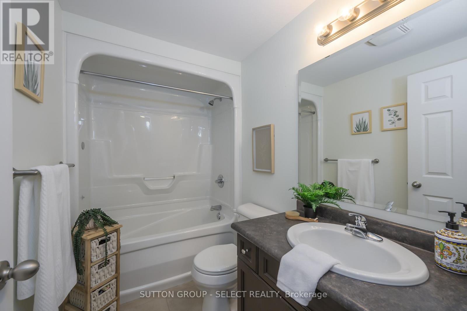 Photo 22 of 25 for 78 - 1059 Whetherfield Street