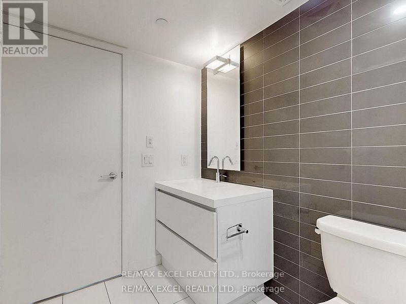 3911 - 85 Queens Wharf Road, Toronto, Ontario  M5V 0J9 - Photo 22 - C12005518