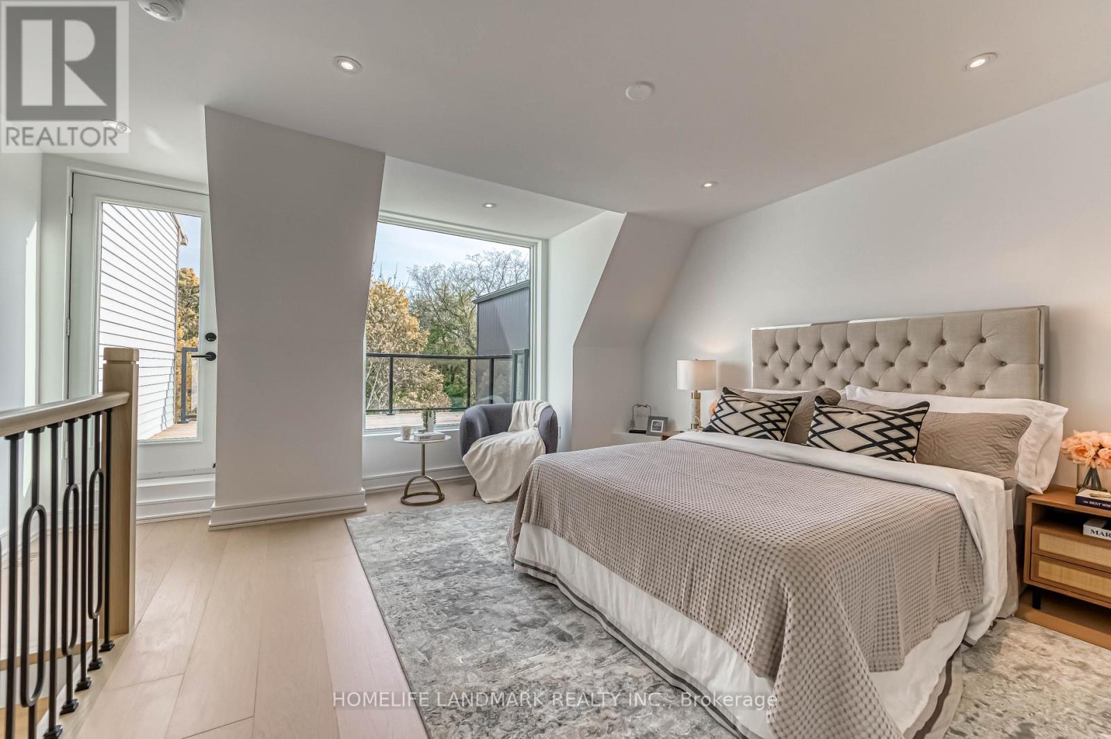195 Albany Avenue, Toronto, Ontario  M5R 3C7 - Photo 30 - C12080283