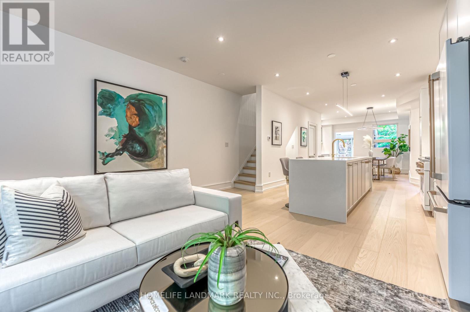 195 Albany Avenue, Toronto, Ontario  M5R 3C7 - Photo 7 - C12080283