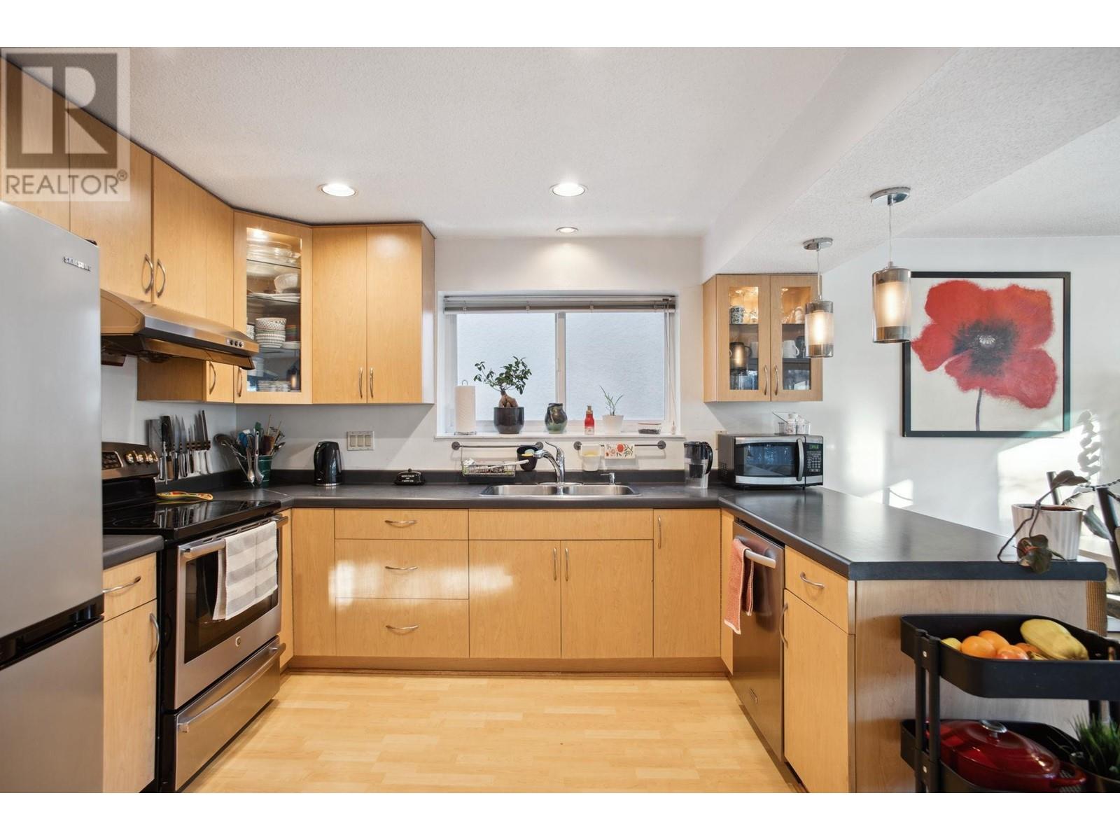 Listing Picture 26 of 39 : 3488 HIGHBURY STREET, Vancouver / 溫哥華 - 魯藝地產 Yvonne Lu Group - MLS Medallion Club Member