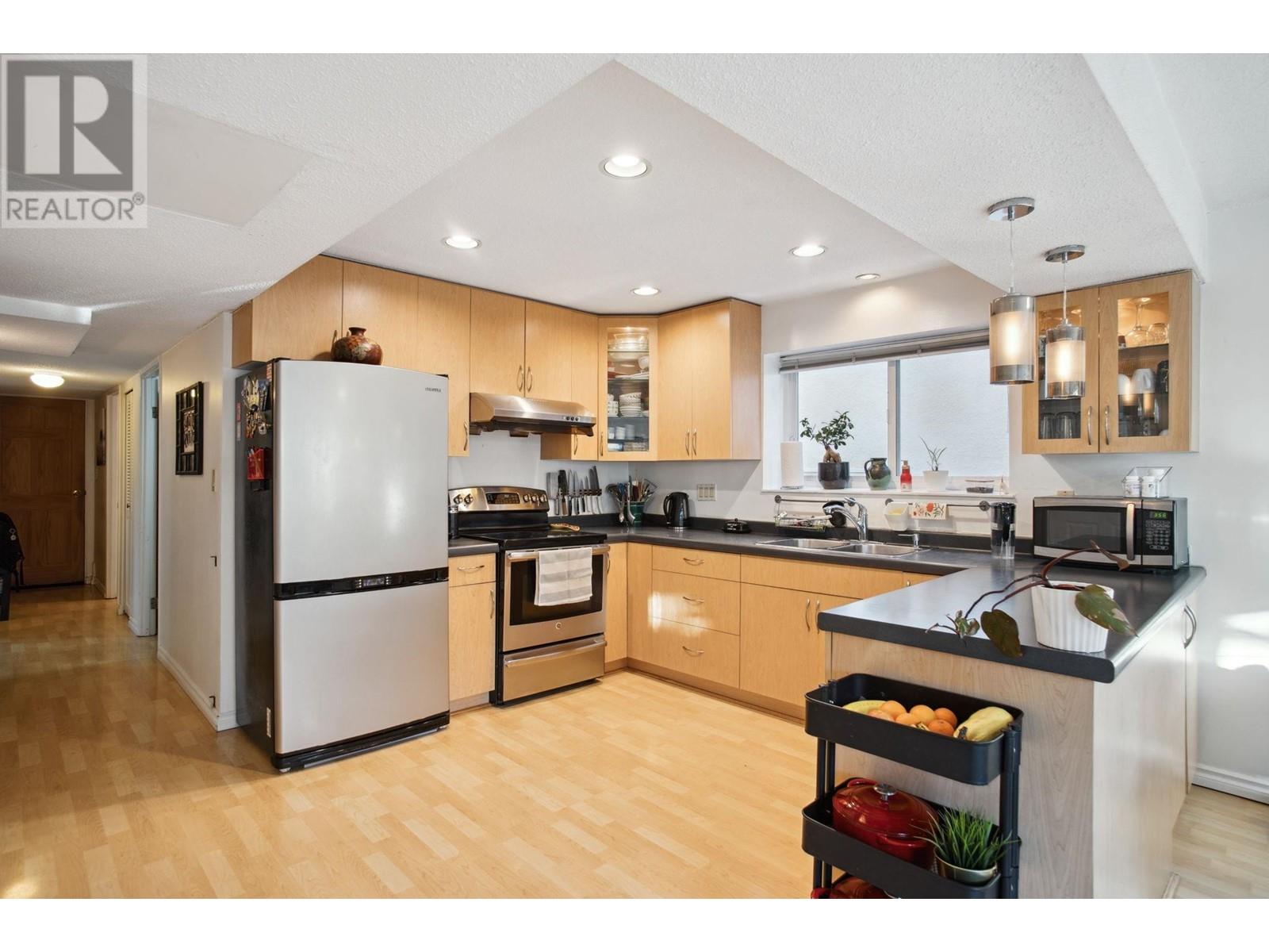 Listing Picture 25 of 39 : 3488 HIGHBURY STREET, Vancouver / 溫哥華 - 魯藝地產 Yvonne Lu Group - MLS Medallion Club Member