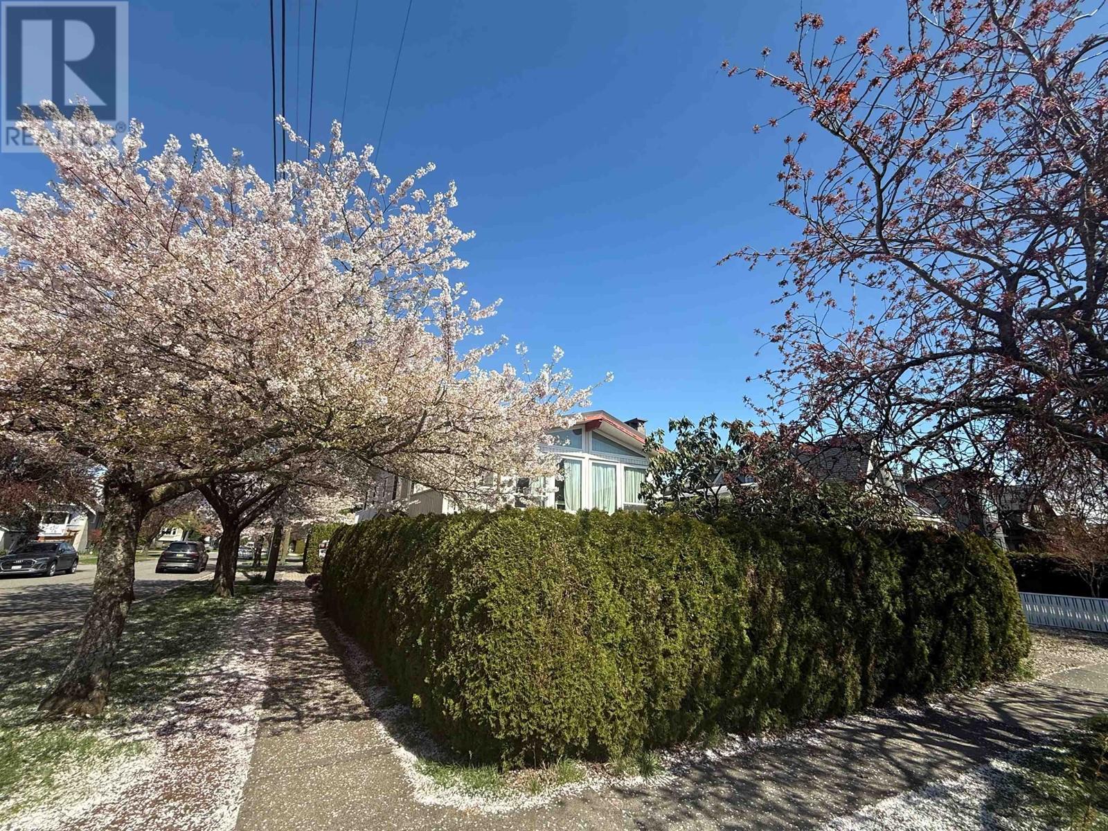 Property at 3488 HIGHBURY STREET image 1
