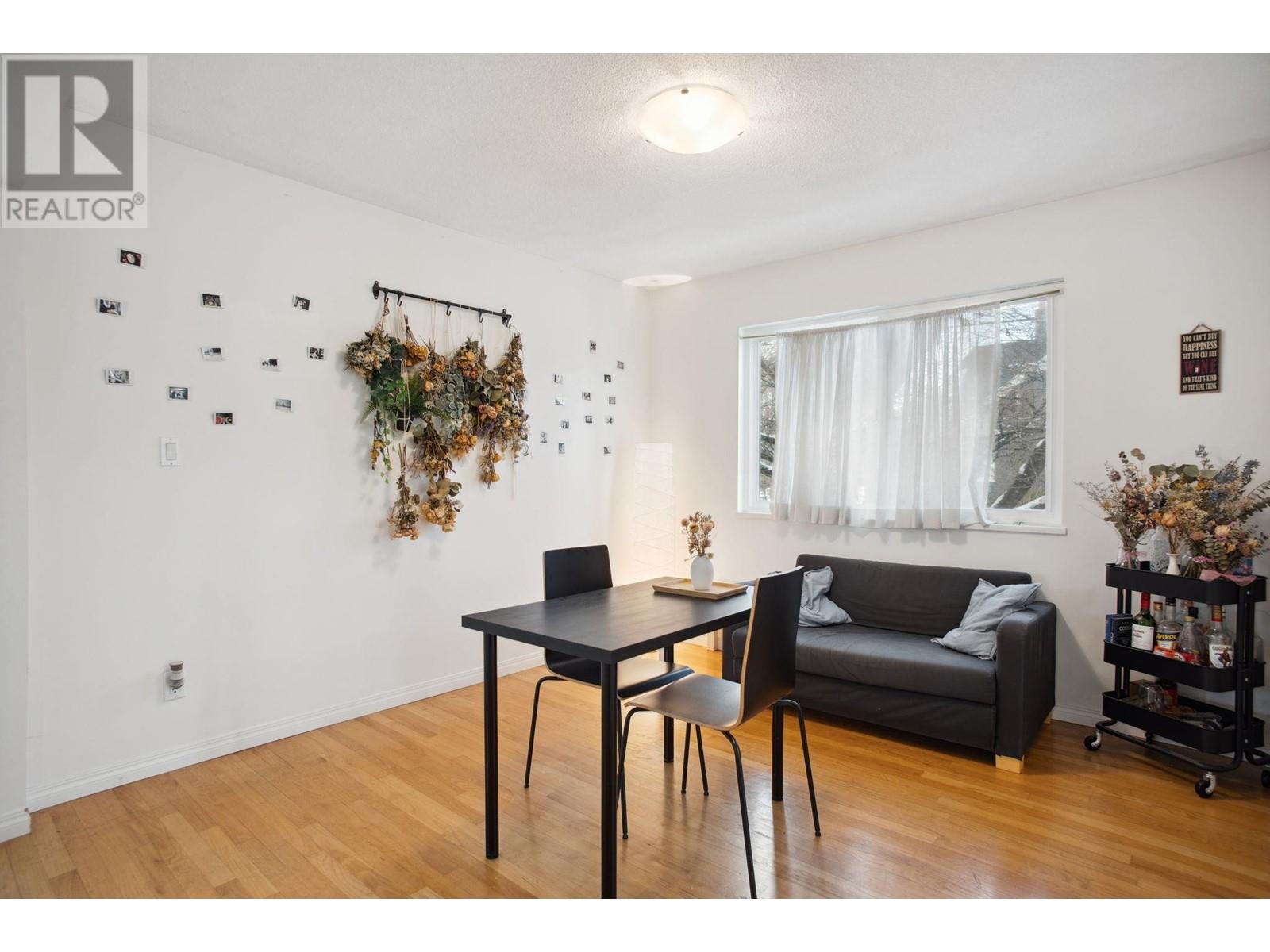 Listing Picture 12 of 39 : 3488 HIGHBURY STREET, Vancouver / 溫哥華 - 魯藝地產 Yvonne Lu Group - MLS Medallion Club Member