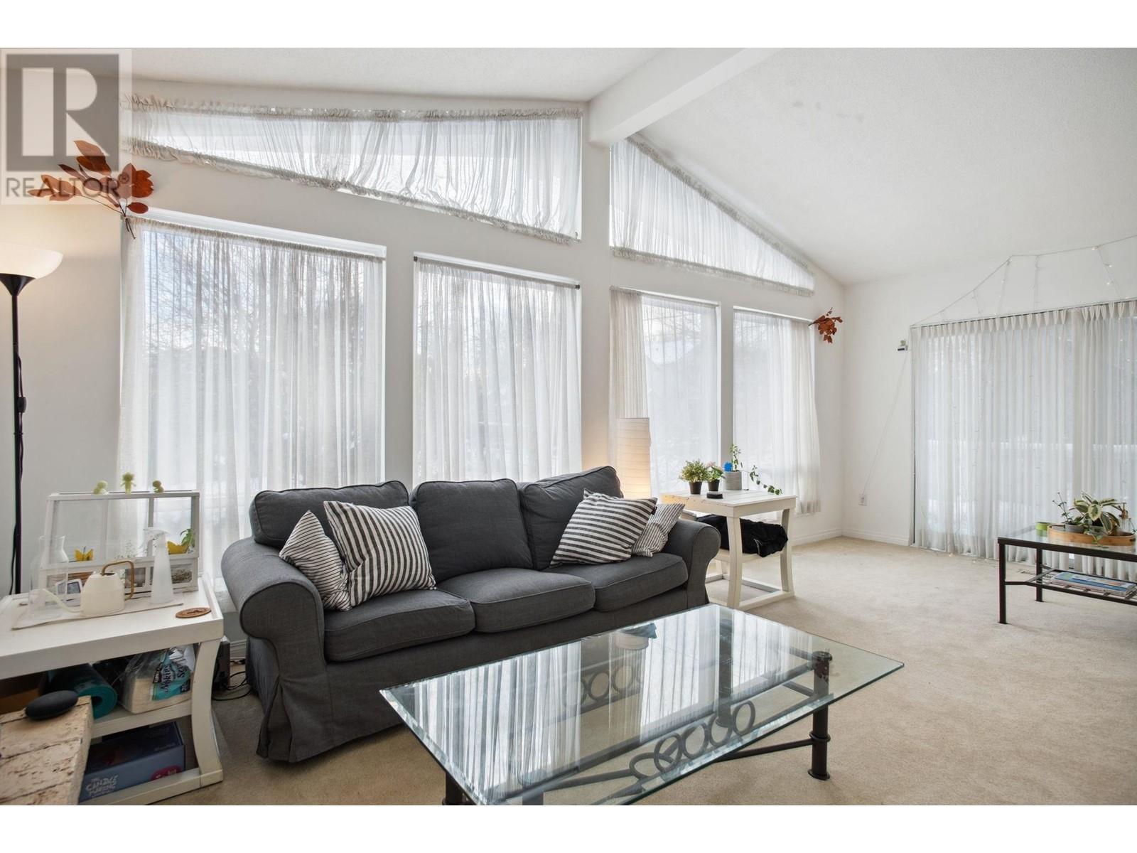 Listing Picture 6 of 39 : 3488 HIGHBURY STREET, Vancouver / 溫哥華 - 魯藝地產 Yvonne Lu Group - MLS Medallion Club Member