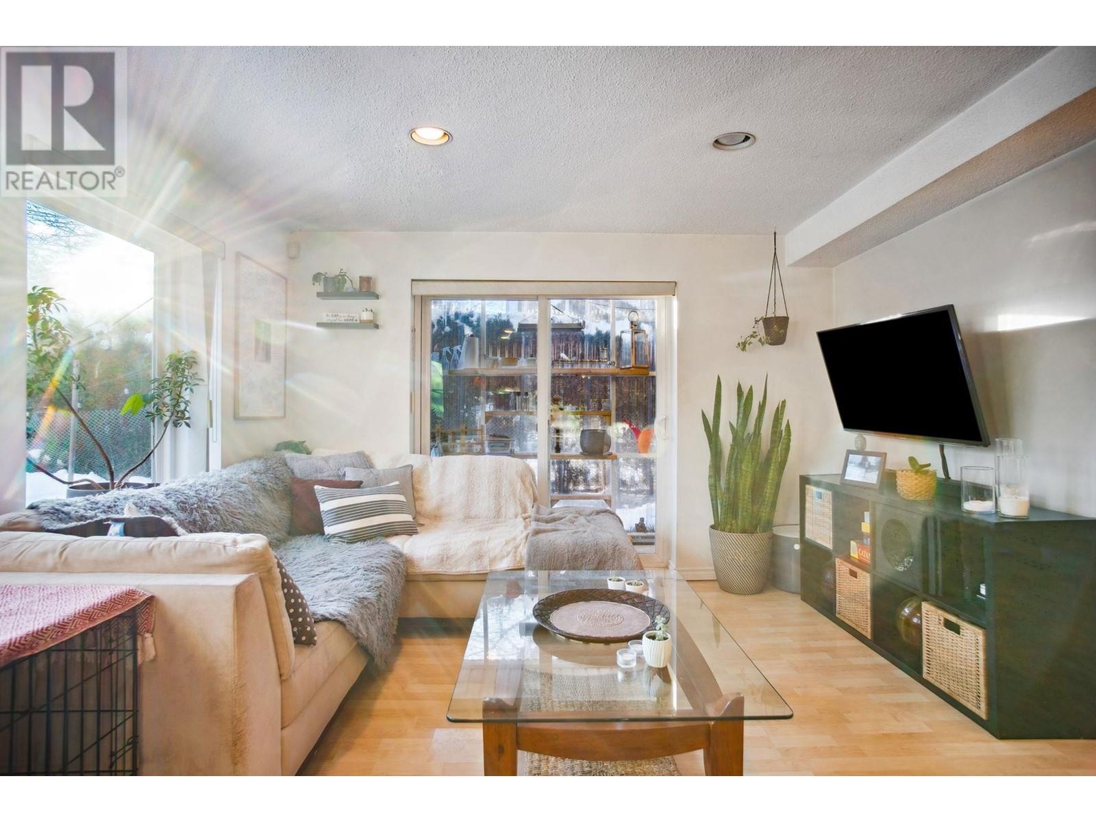 Listing Picture 32 of 39 : 3488 HIGHBURY STREET, Vancouver / 溫哥華 - 魯藝地產 Yvonne Lu Group - MLS Medallion Club Member