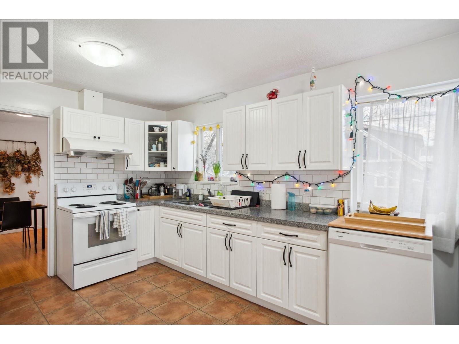 Listing Picture 14 of 39 : 3488 HIGHBURY STREET, Vancouver / 溫哥華 - 魯藝地產 Yvonne Lu Group - MLS Medallion Club Member