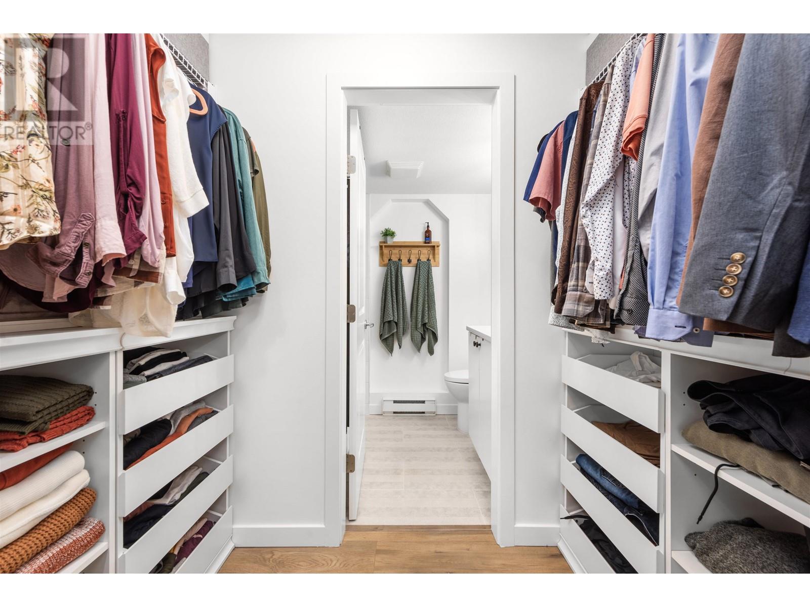 Listing Picture 17 of 32 : 119 5700 ANDREWS ROAD, Richmond / 烈治文 - 魯藝地產 Yvonne Lu Group - MLS Medallion Club Member