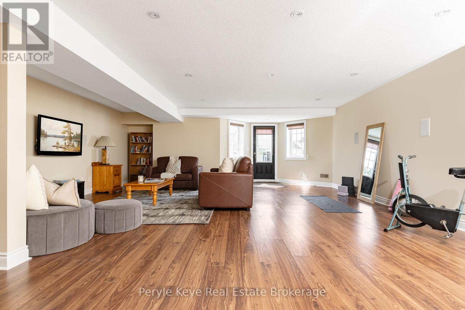 5 Prescott Crescent, Bracebridge, Ontario  P1L 0B7 - Photo 33 - X12080357