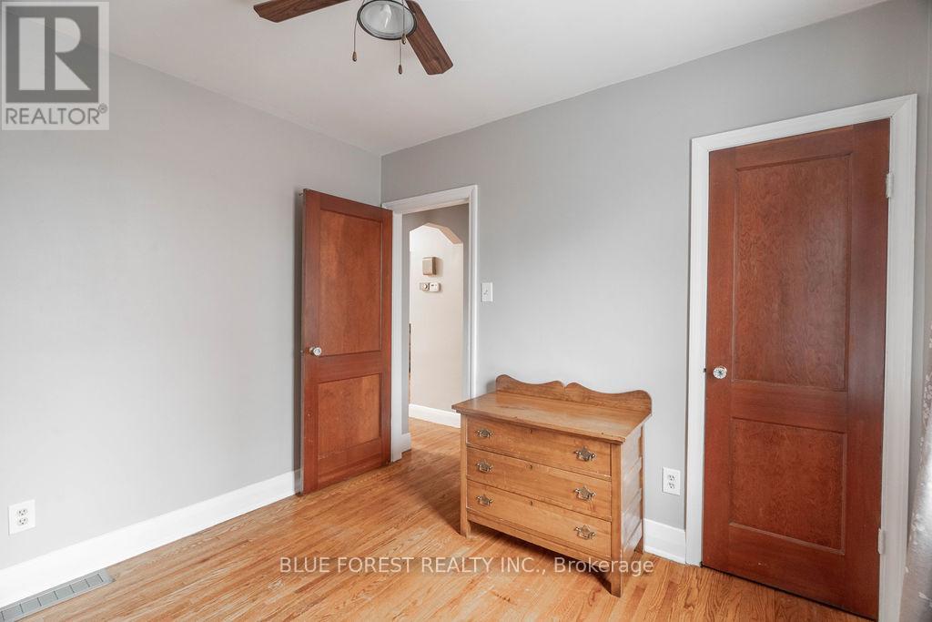 Photo 10 of 38 for 504 Hale Street