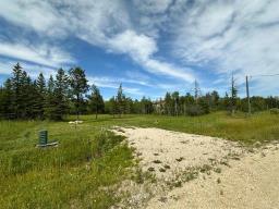 Property: 20 WHITE GLEN Road, Gimli RM, Manitoba
