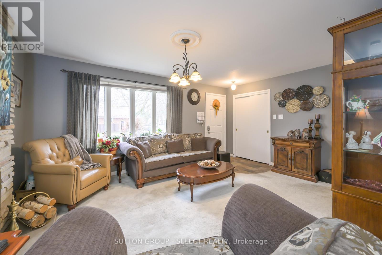 18 Tilipe Road, London East, Ontario  N5V 2X4 - Photo 10 - X12080371