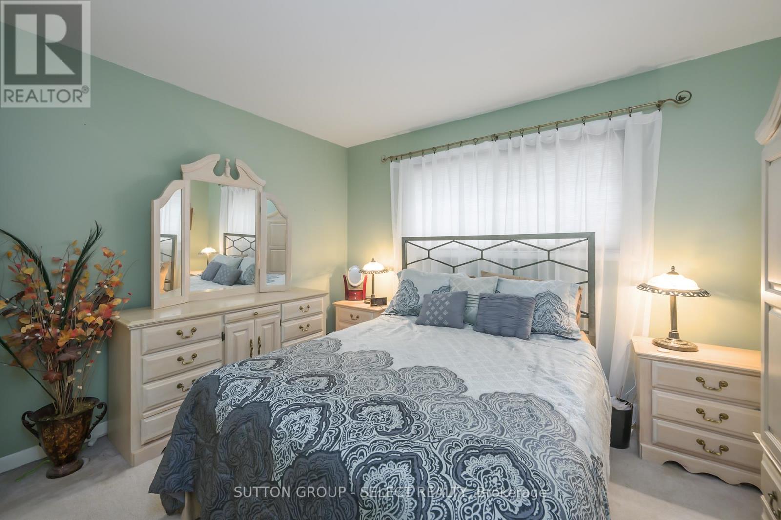 18 Tilipe Road, London East, Ontario  N5V 2X4 - Photo 16 - X12080371