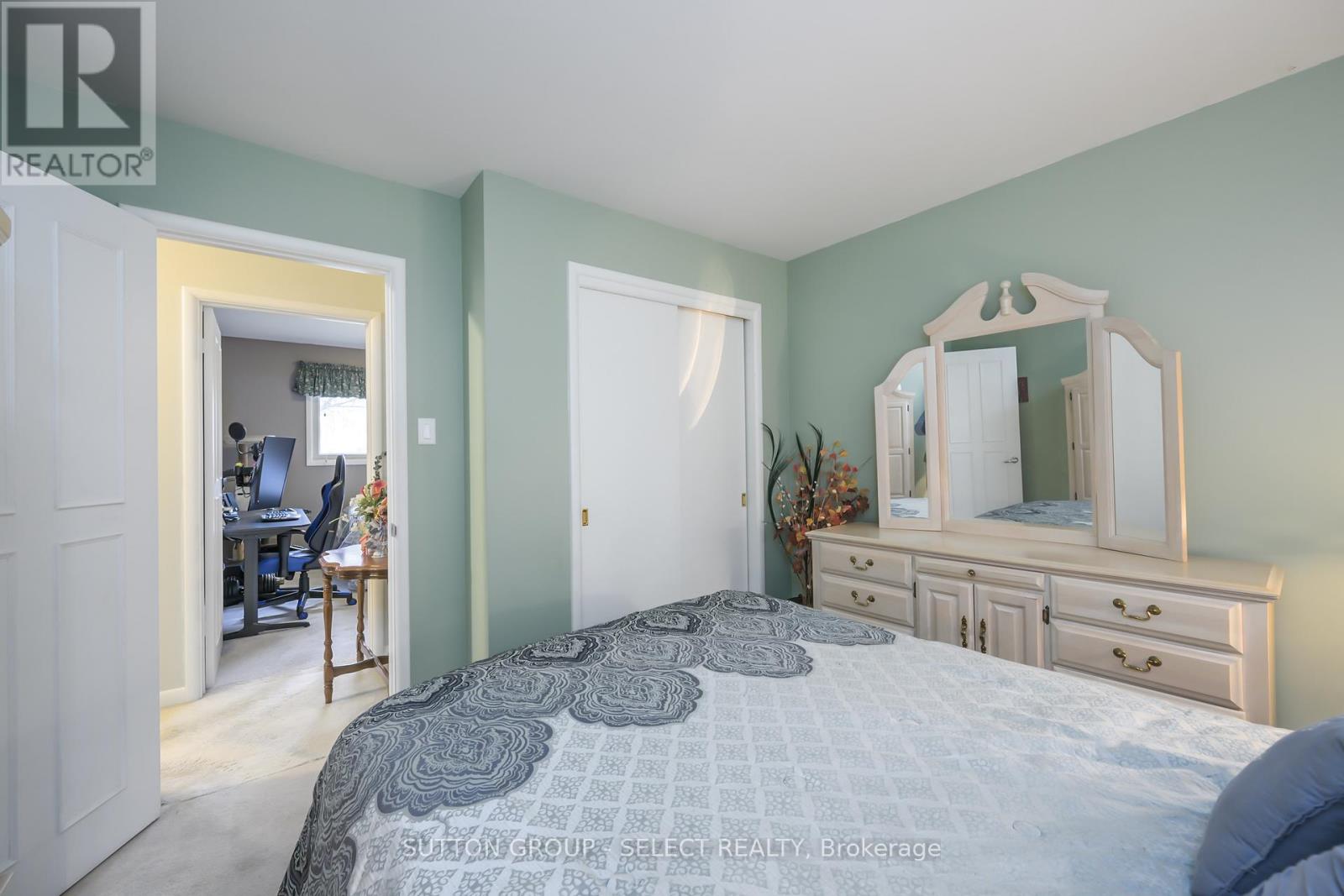 18 Tilipe Road, London East, Ontario  N5V 2X4 - Photo 17 - X12080371