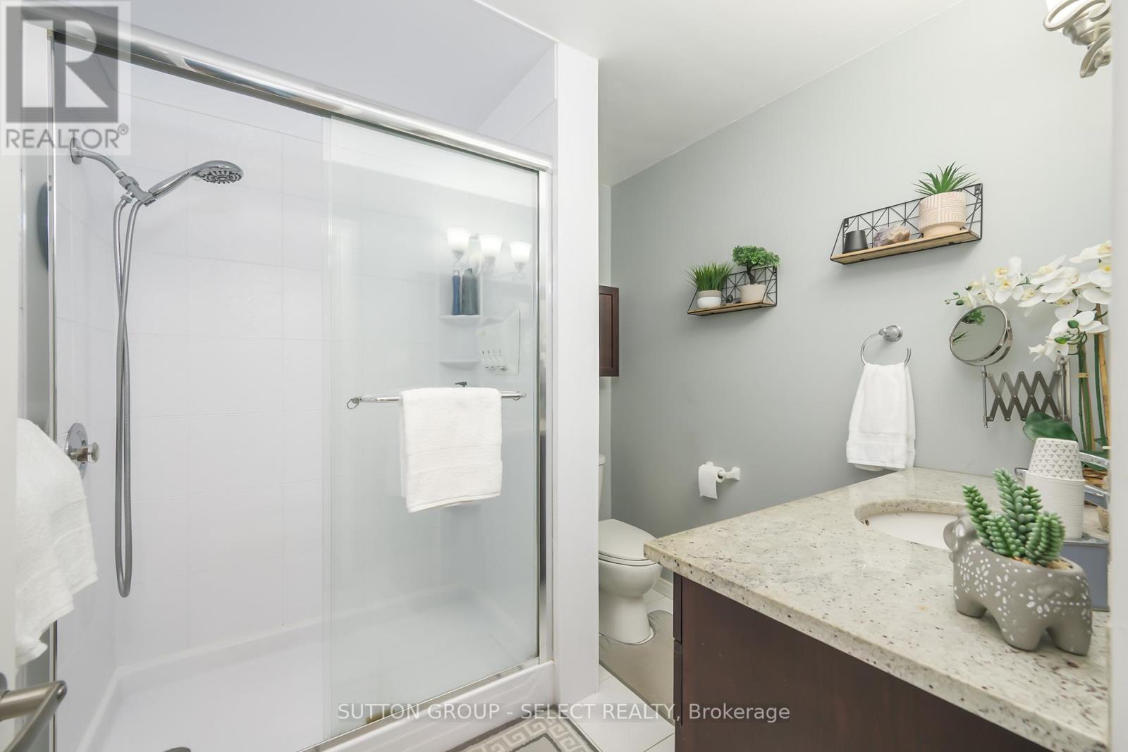 18 Tilipe Road, London East, Ontario  N5V 2X4 - Photo 22 - X12080371