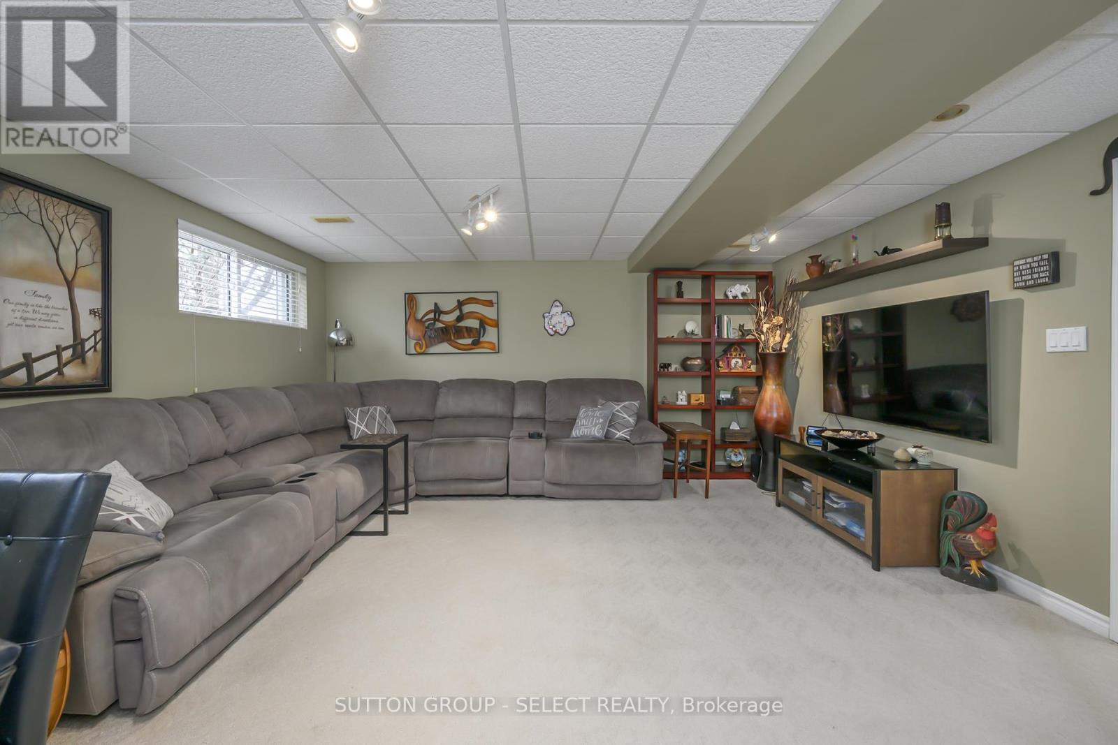 18 Tilipe Road, London East, Ontario  N5V 2X4 - Photo 26 - X12080371
