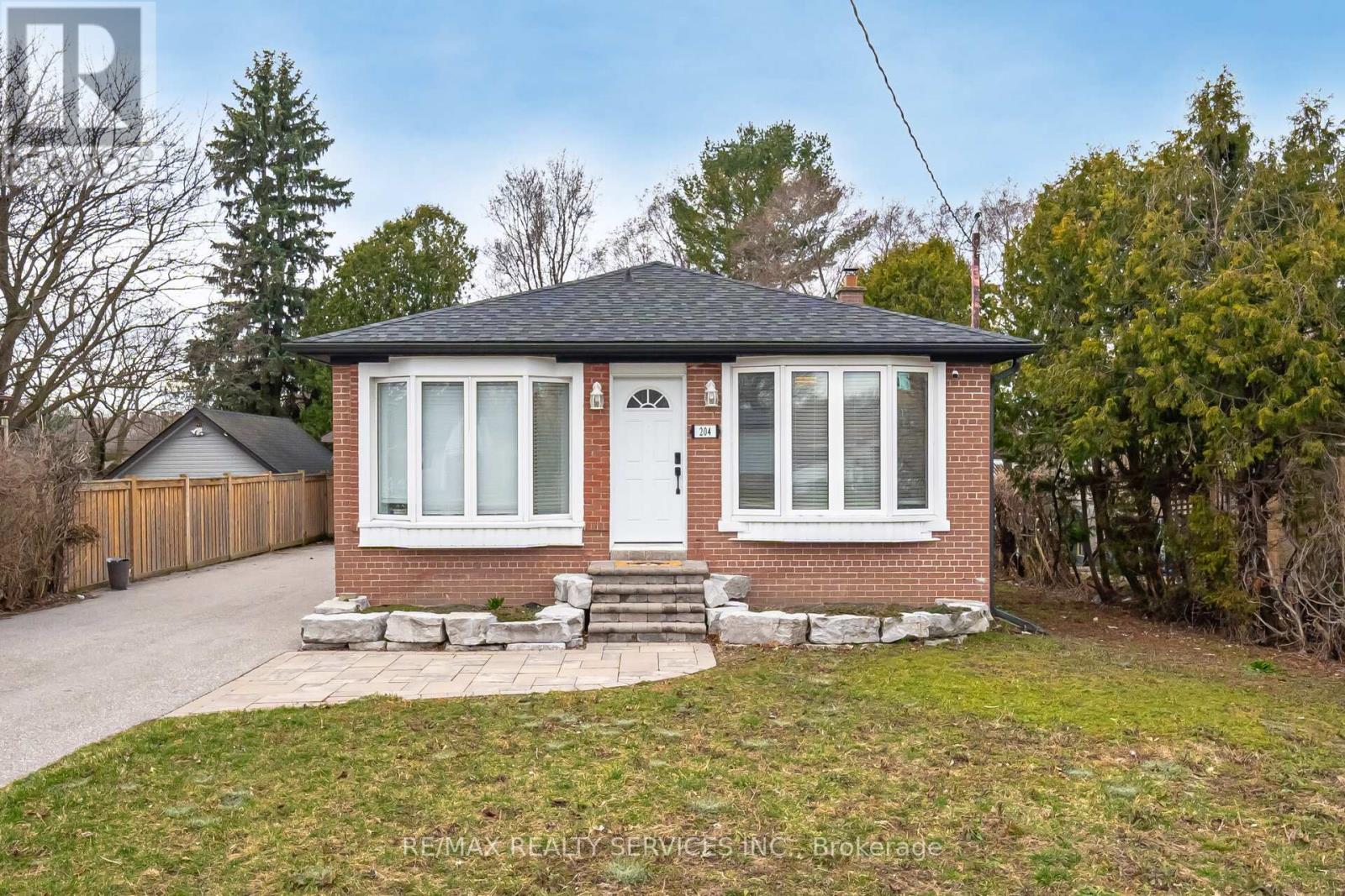 Property at 204 CRAYDON ROAD image 1