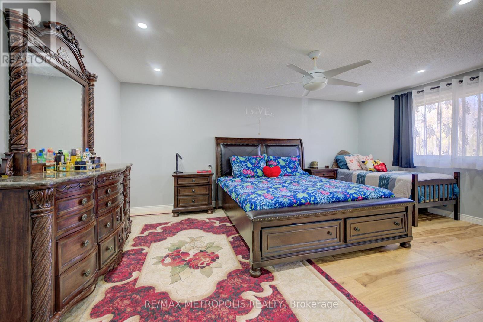 145 Cowan Boulevard, Cambridge, Ontario  N1T 1K9 - Photo 24 - X12080325