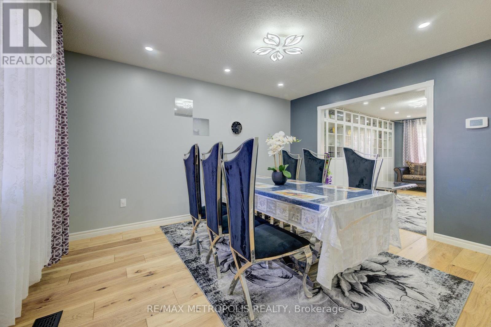 145 Cowan Boulevard, Cambridge, Ontario  N1T 1K9 - Photo 8 - X12080325
