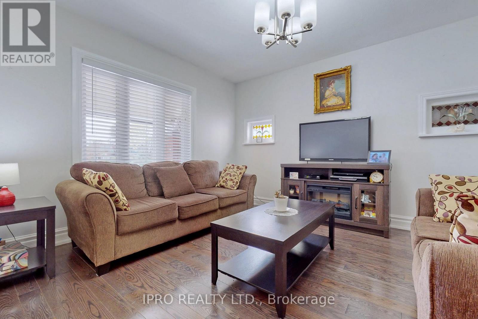 Property at 86 OAK PARK AVENUE image 3