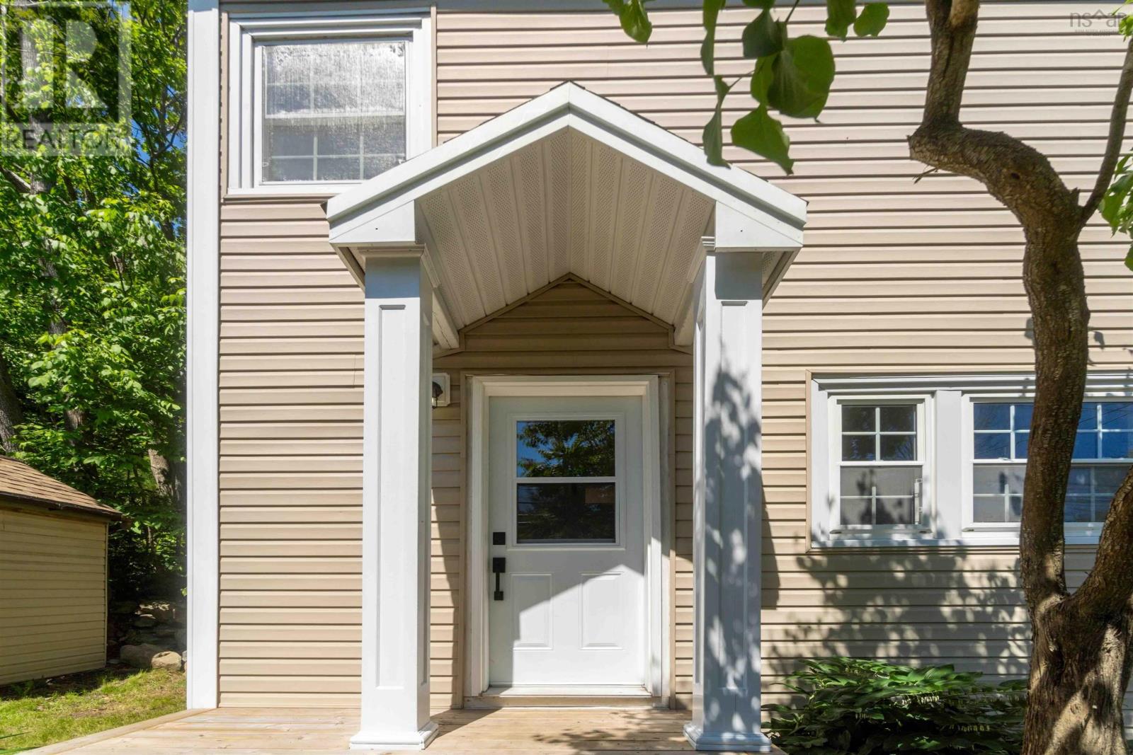Property at 31 Meadowbrook Drive image 3