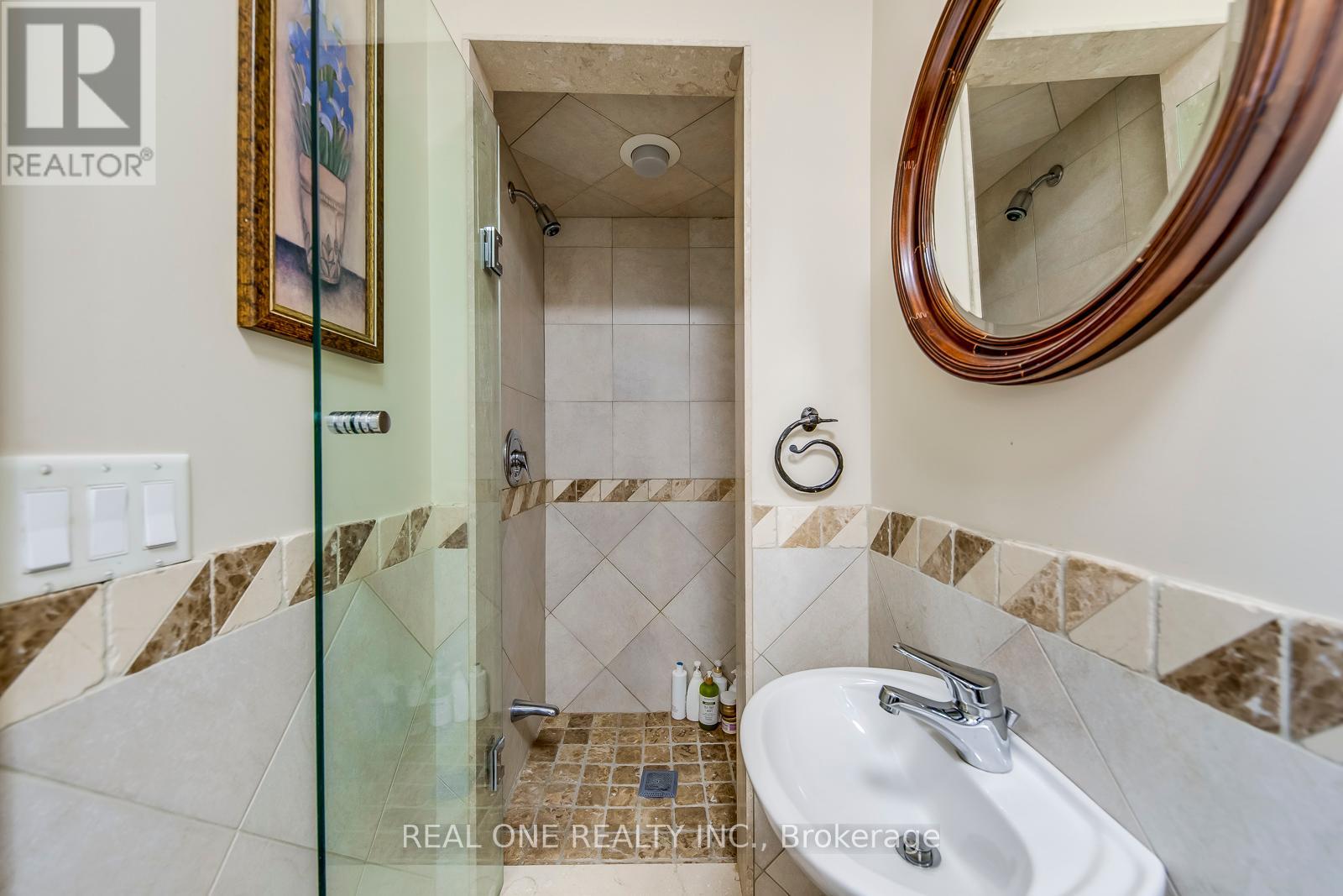 774 Terlin Boulevard, Mississauga, Ontario  L5H 1T2 - Photo 34 - W12080372