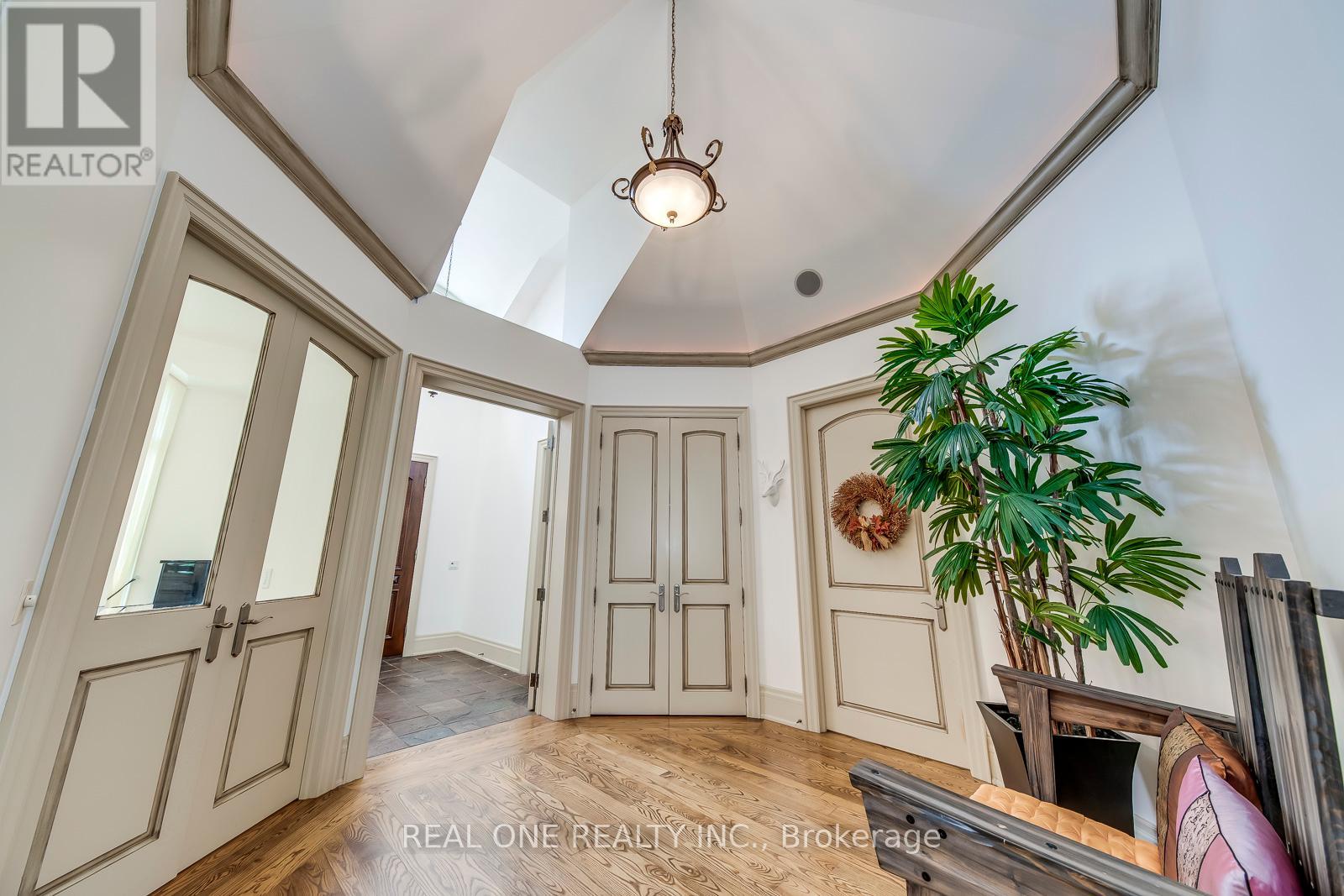 774 Terlin Boulevard, Mississauga, Ontario  L5H 1T2 - Photo 6 - W12080372