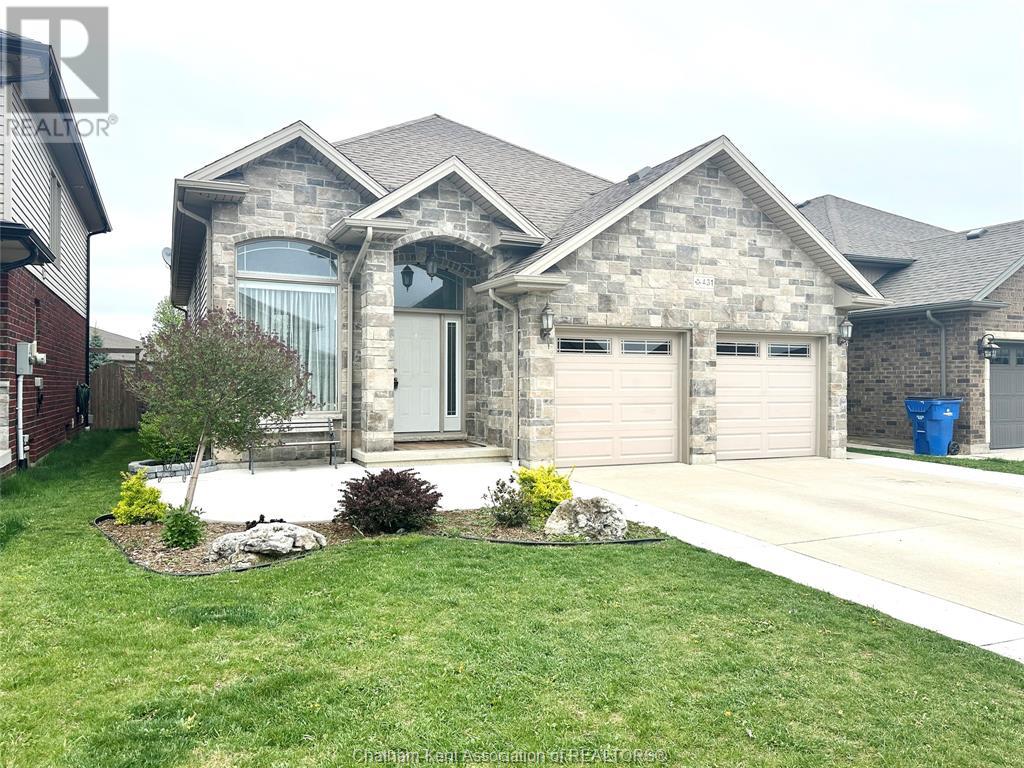 Property at 431 Twilight TRAIL image 2
