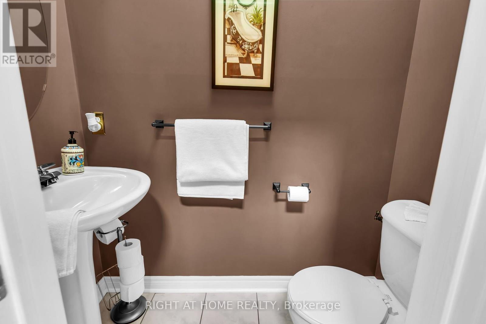 404 Hewitt Circle, Newmarket, Ontario  L3X 2L8 - Photo 41 - N12080403