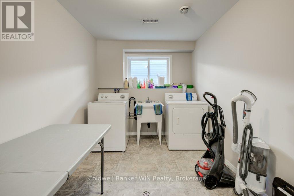460 King Street E, Wellington North, Ontario  N0G 2L2 - Photo 25 - X12037325