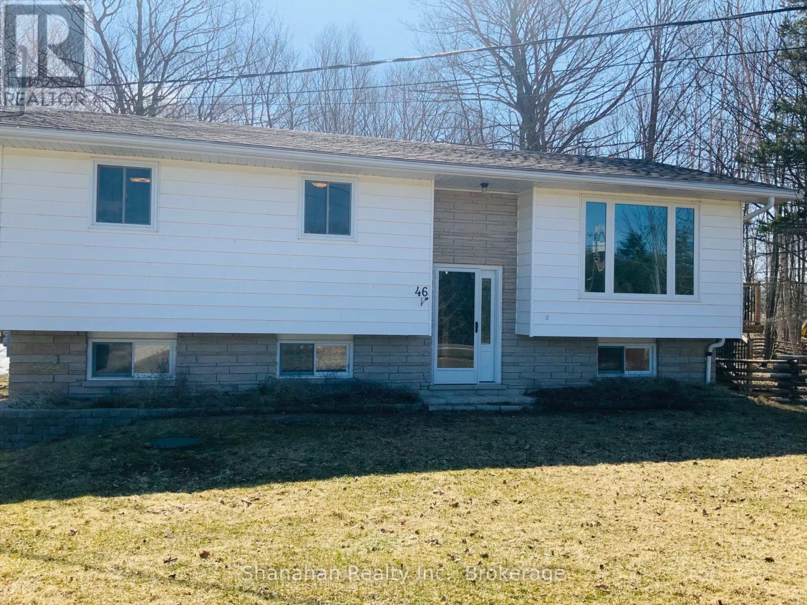 46 Maple Golf Crescent, Northern Bruce Peninsula, Ontario  N0H 2R0 - Photo 2 - X12055599