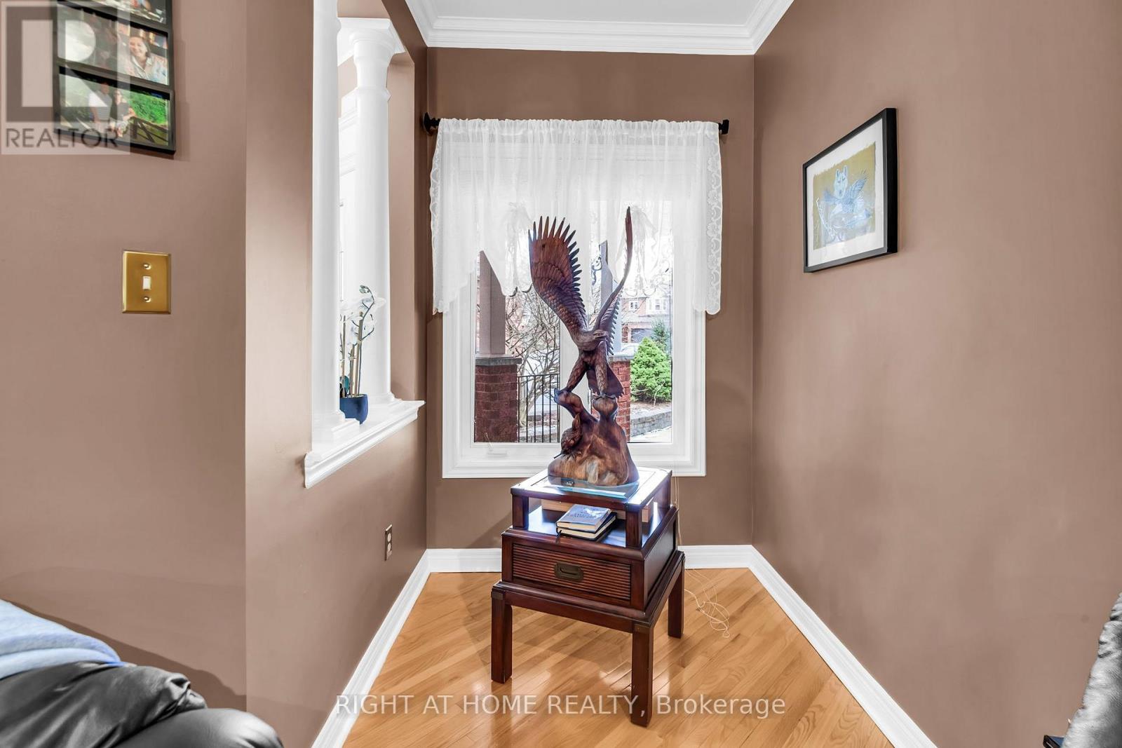 404 Hewitt Circle, Newmarket, Ontario  L3X 2L8 - Photo 14 - N12080403